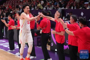 开云中国-关于赛地聚焦：CBA常规赛国际比赛日热度飙升，克里夫兰骑士复出首秀，媒体盛赞，球队文化再被提及的信息